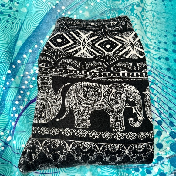 Youth Elephant Tribal Print Fleece Lined Leggings - Picture 5 of 5
